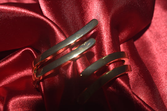 Crimson Gleam– Anti-Tarnish Gold Edition