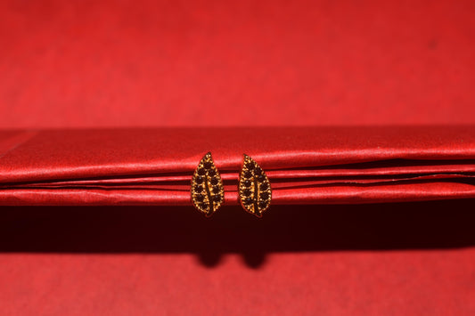 Leaf Studs