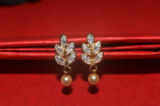 Leaf Earrings with a pearl